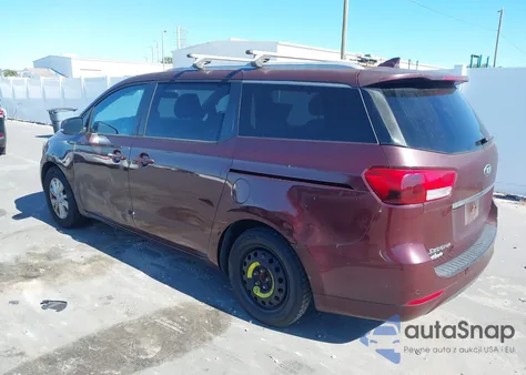 2016 Kia Sedona Lx z USA, uszkodzony, nr VIN KNDMB5C17G6113321